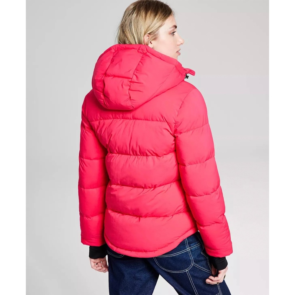 BCBGENERATION NWT MISSY HOODED THUMBHOLE SHORT FUCHSIA PUFFER JACKET. SIZE M - Picture 2 of 16